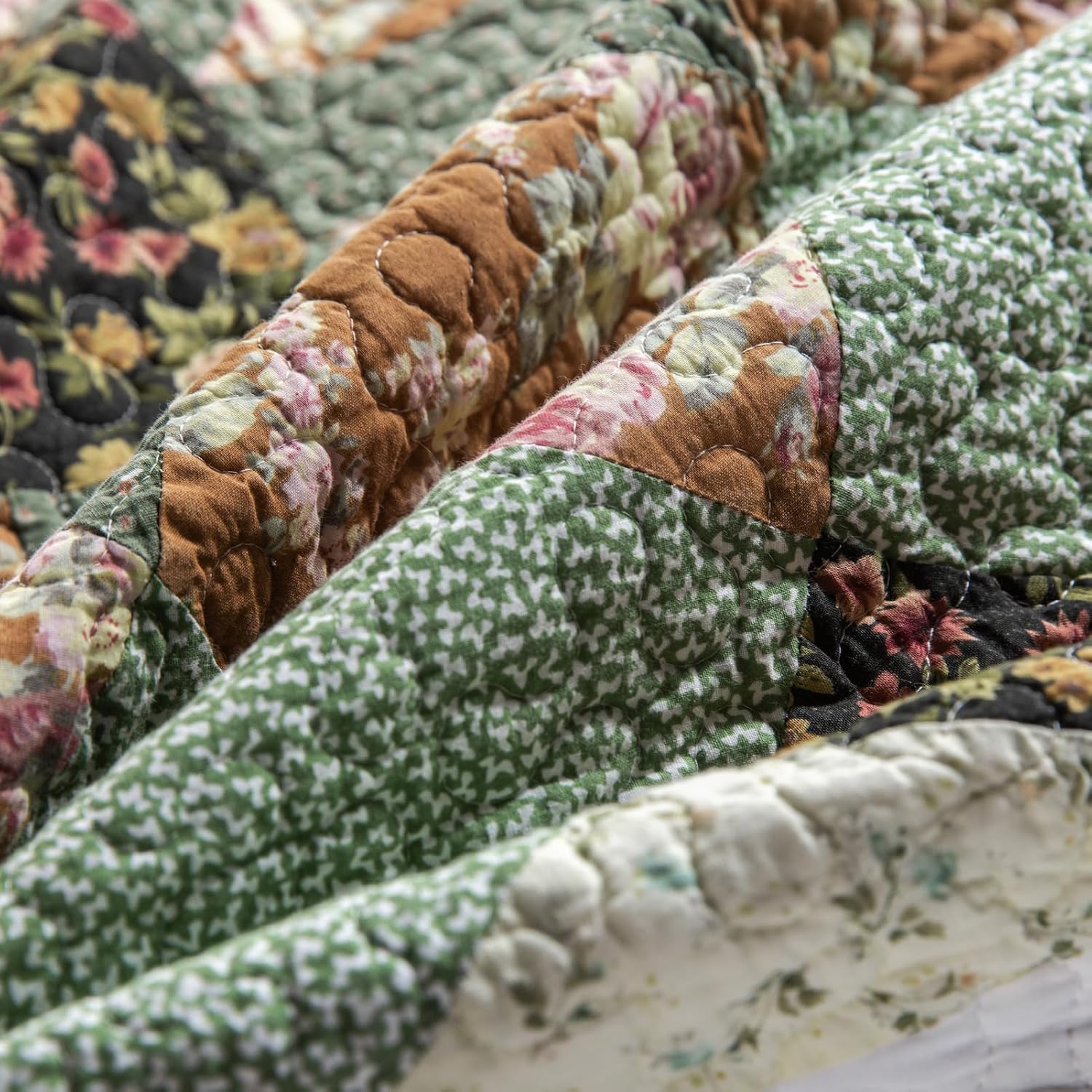 Quilts Queen Size Patchwork Bedspread Set - 100% Cotton Reversible Breathable Green Earth Geometric Quilted Quilt with Pillow Shams for All Seasons